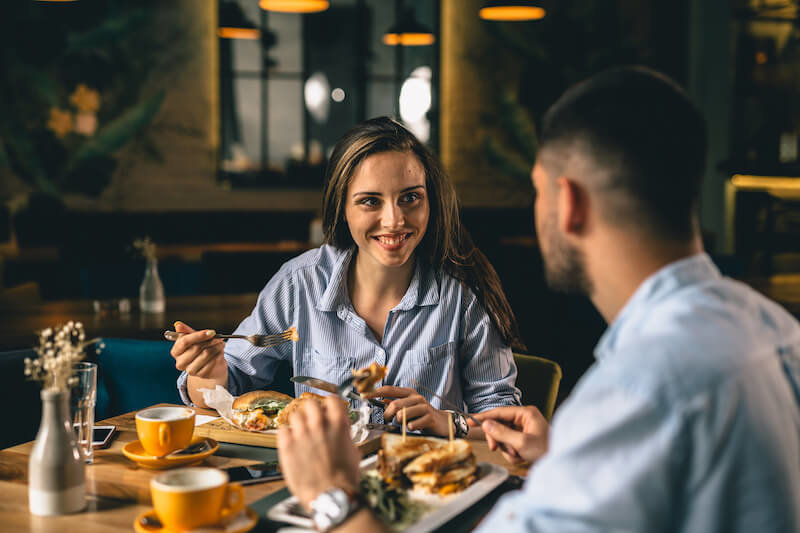 couple eating together at a restaurant